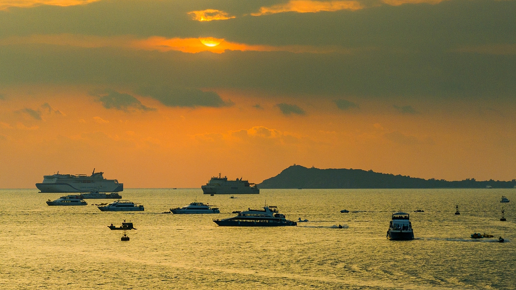 Cruise ships, yachts and ships are seen at Sanya Bay, south China's Hainan Province, December 8, 2023. /CFP