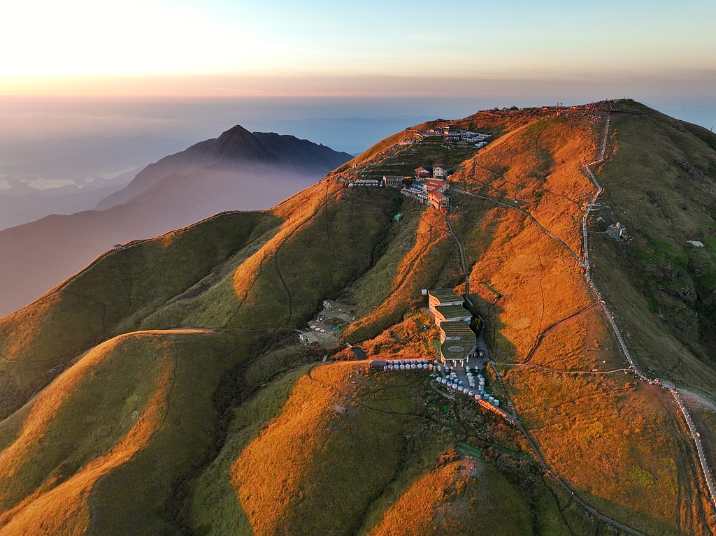 Wugongshan Geopark in east China's Jiangxi Province, October 17, 2023. /CFP
