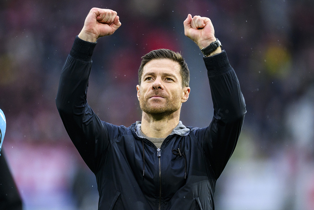 Xabi Alonso, manager of Leverkusen, looks on during the Bundesliga game against Freiburg at the Europa-Park Stadium in Freiburg, Germany, March 17, 2024. /CFP