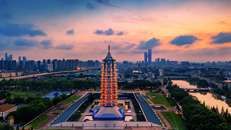 A panoramic view of the Great Bao'en Temple, in Nanjing City, Jiangsu Province. /CFP