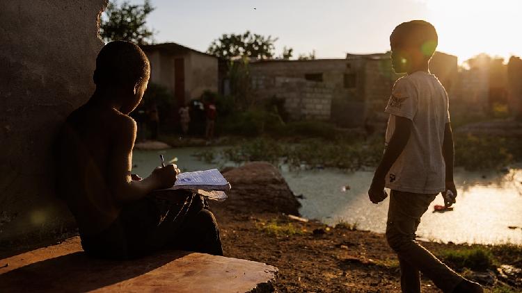 Chinese Embassy Donates Over $500,000 To Help Zambia Fight Cholera - CGTN