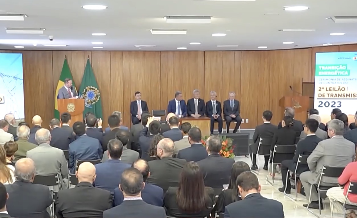 The signing ceremony of the Brazil northeast ultra-high-voltage direct current (UHVDC) power transmission line project, Brazilian capital of Brasilia, April 3, 2024. /China Media Group