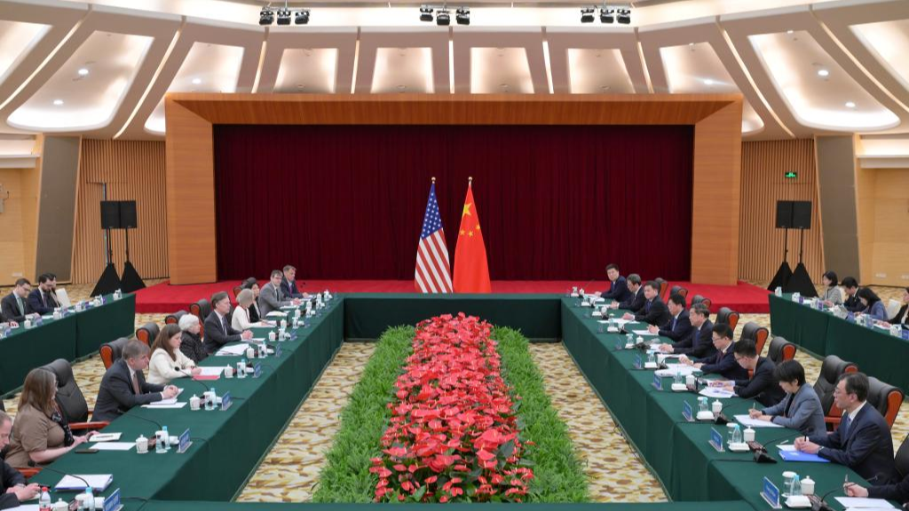 He Lifeng, Chinese vice premier and Chinese lead person for China-U.S. economic and trade affairs, holds talks with U.S. Secretary of Treasury Janet Yellen, also U.S. lead representative, in Guangzhou, south China's Guangdong Province, April 5, 2024. /Xinhua
