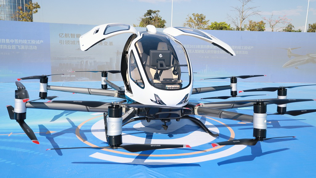 A view of China's homegrown EH216-S passenger-carrying pilotless electric vertical takeoff and landing (eVTOL) aircraft, Guangzhou City, south China's Guangdong Province. /CFP