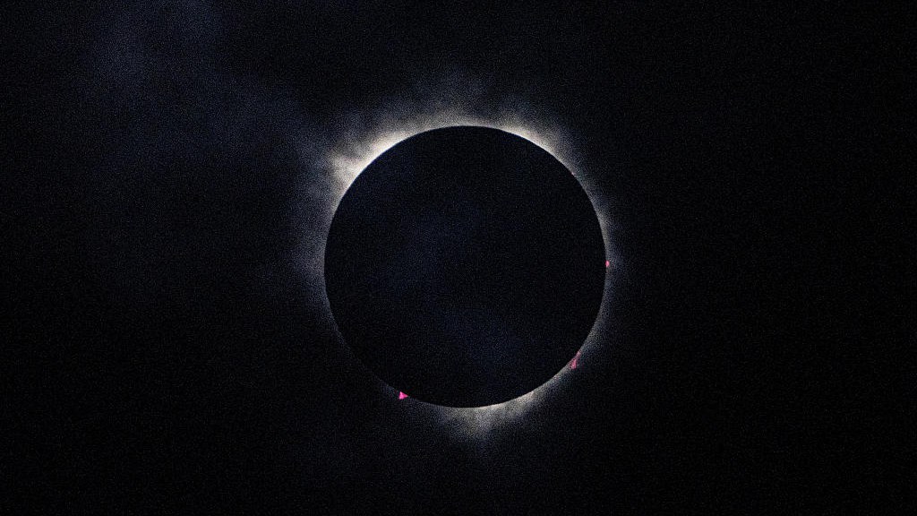 The moon passes in front of the sun during a solar eclipse across North America, Niagara Falls, Ontario, Canada, April 8, 2024. /CFP