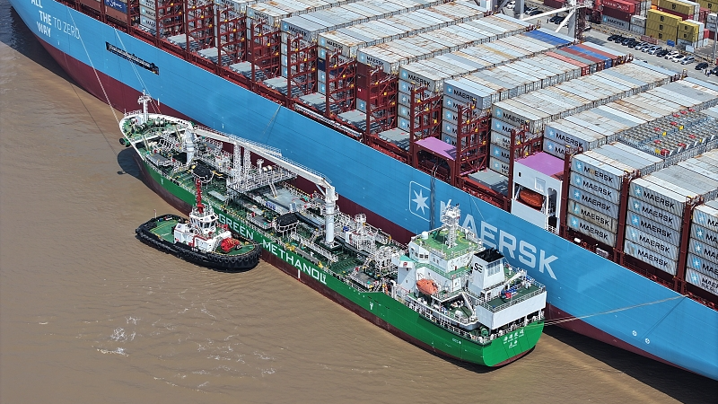 Methanol fuel bunkering vessel the Haigang Zhiyuan bunkers 504 tonnes of eco-friendly methanol to the Astrid Maersk, a large methanol-powered container vessel at the Yangshan Port in Shanghai, China, April 10, 2024. /CFP