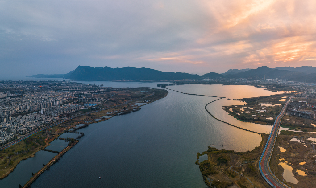 Wetland parks around Dianchi Lake in Kunming City, Yunnan Province, southwest China, March 17, 2023. /CFP