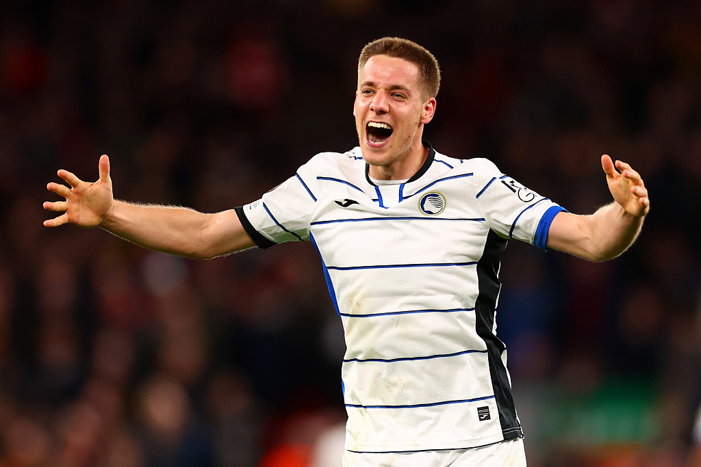 Mario Pasalic of Atalanta celebrates scoring his side's third goal during their Europa League clash with Liverpool, at the Anfield stadium in Liverpool, England, April 11, 2024. /CFP