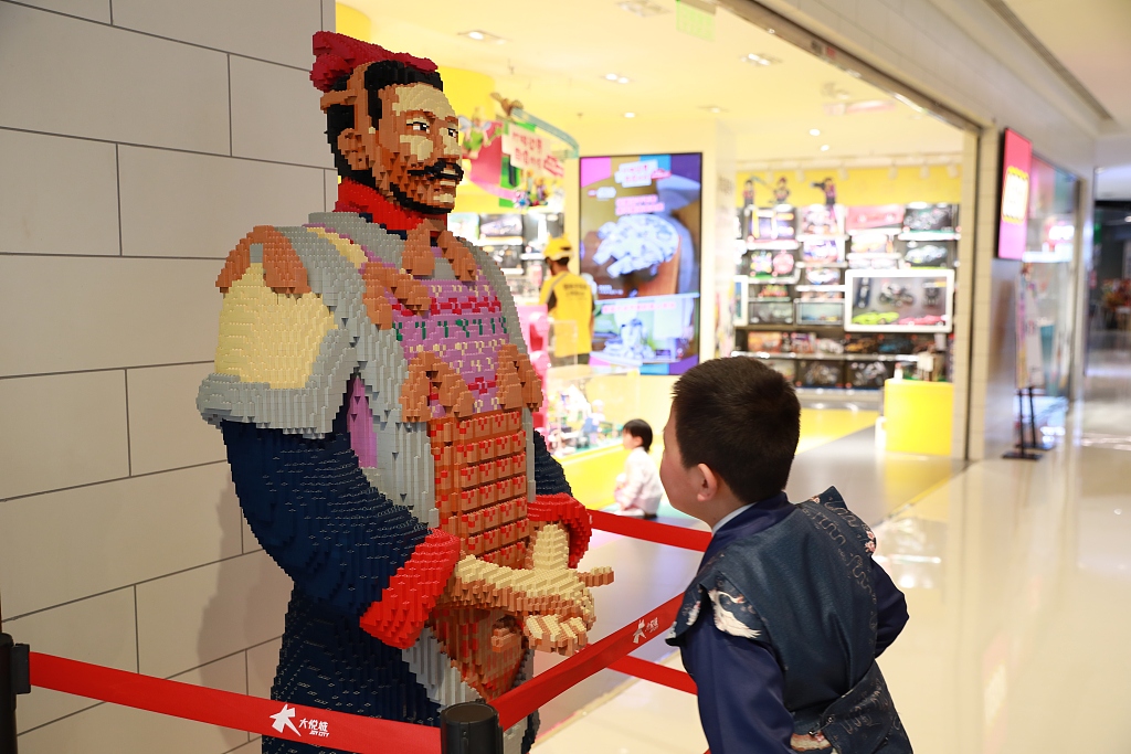 A Terracotta Warrior replica made with 90,000 Lego bricks is displayed at a store in Xi’an City, northwest China's Shaanxi Province, April 12, 2024. /CFP