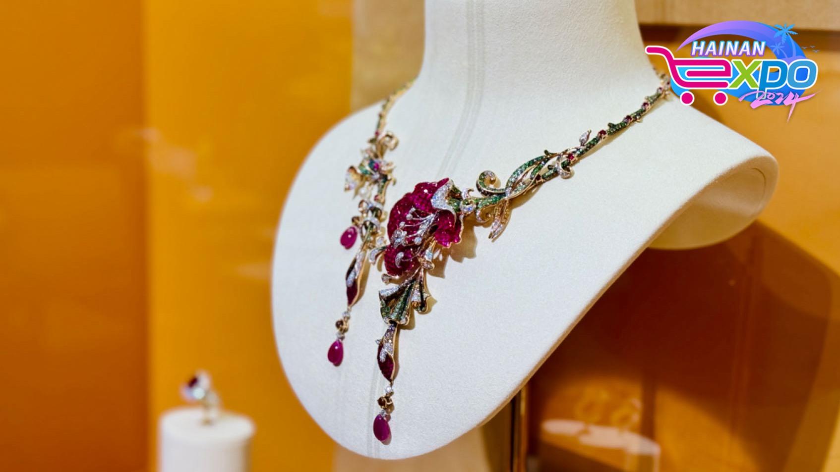 A jewel necklace is seen at the fourth China International Consumer Products Expo, Haikou City, south China's Hainan Province, April 14 2024. Guo Meiping/CGTN