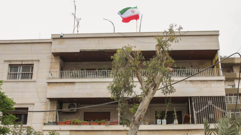 The Iranian flag flutters on the new Iranian consulate building after Iran's consulate in Damascus was targeted in an attack on April 1, Damascus, Syria, April 8, 2024. /Reuters