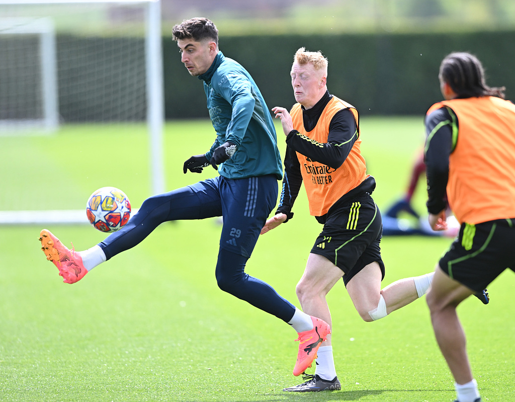 Players of Arsenal practice at Sobha Realty Training Centre in London Colney, England, APRIL 16, 2024. /CFP
