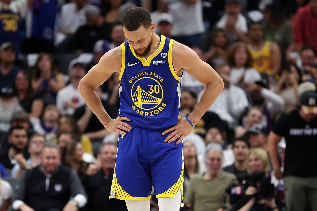 Stephen Curry of the Golden State Warriors during the Western Conference play-in tournament game against the Sacramento Kings at Golden 1 Center in Sacramento, California, April 16, 2024. /CFP