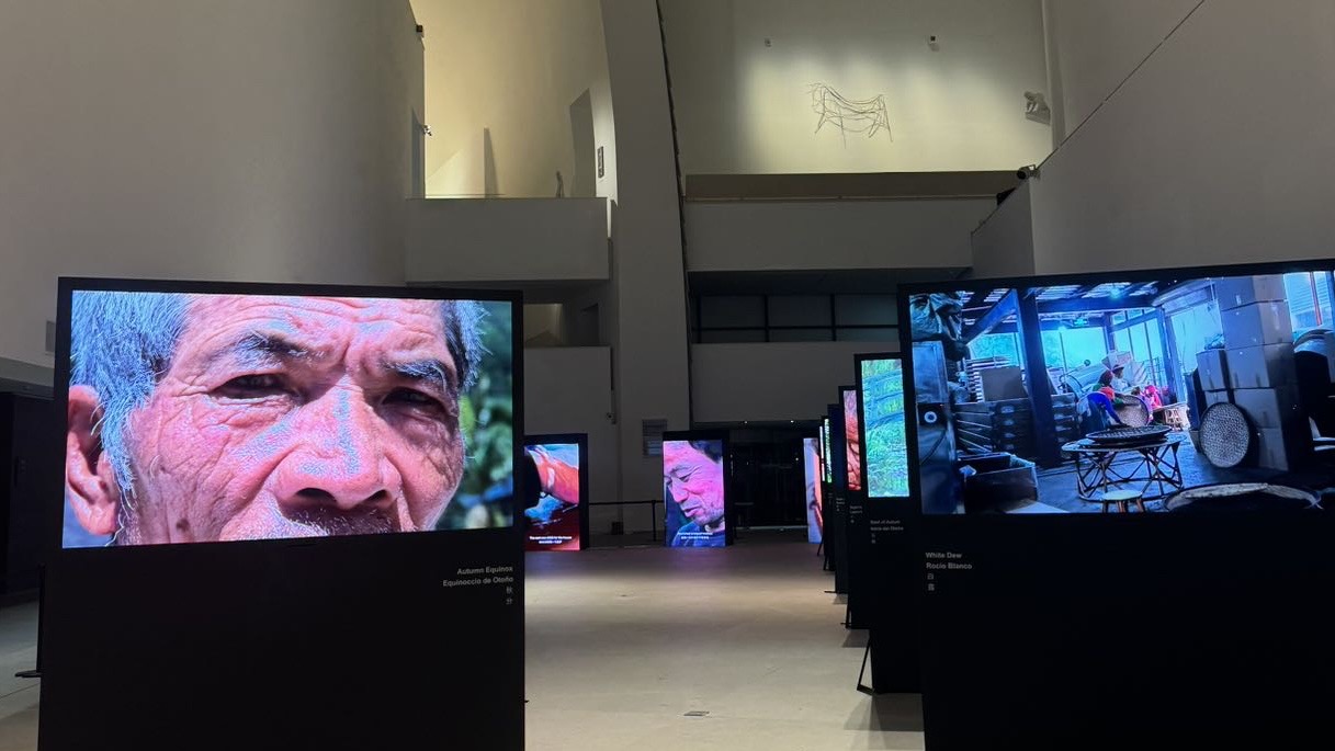 Spanish filmmaker Luis Castro presents a panoramic view of modern China in his exhibition. /Photo provided by the filmmaker