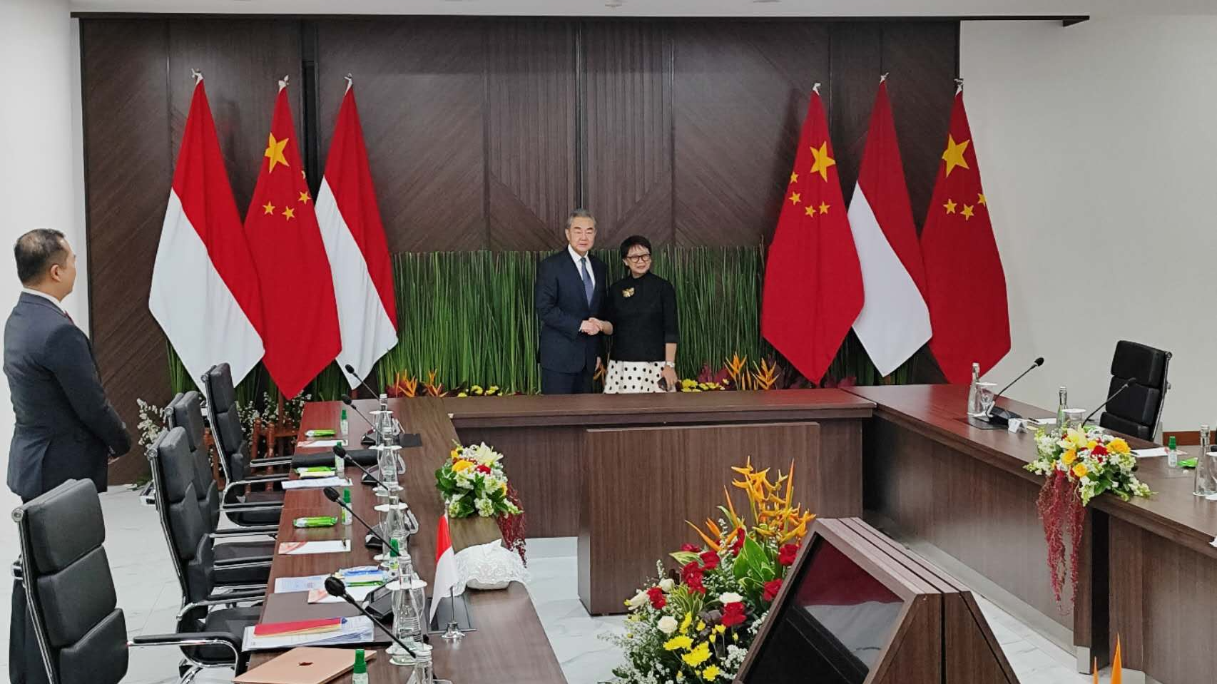 Wang Yi: China, Indonesia can drive developing nations' modernization