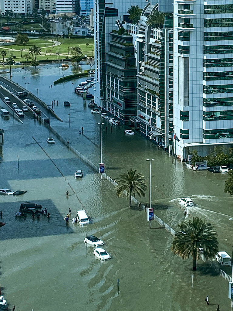 A view of submerged cars after heavy rainfall in Sharjah, United Arab Emirates, April 17, 2024. /CFP