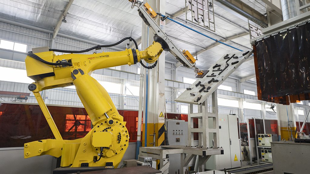 An AI-empowered production line in a company in Xinyu City, east China's Jiangxi Province, February 7, 2023. /CFP