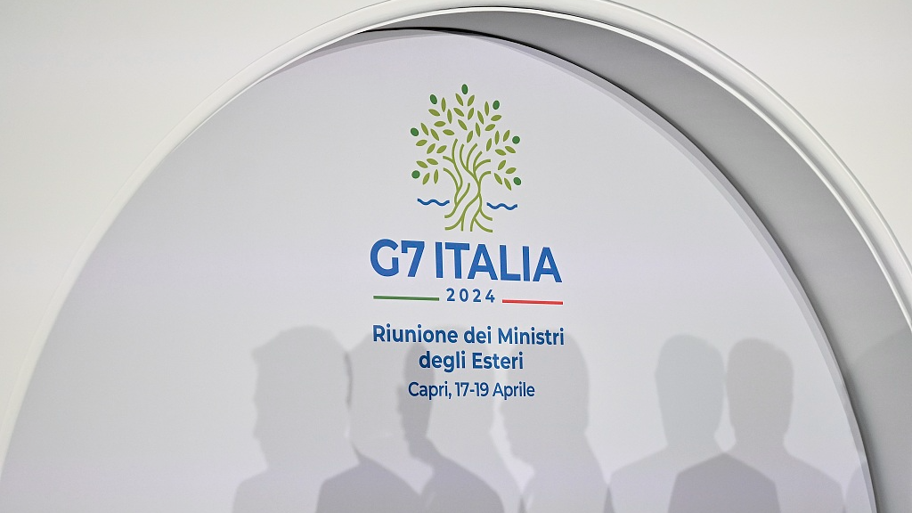 The shadow of U.S. Secretary of State Antony Blinken is seen on the wall at the G7 Foreign Ministers' Meeting in Capri, Italy, April 18, 2024. /CFP