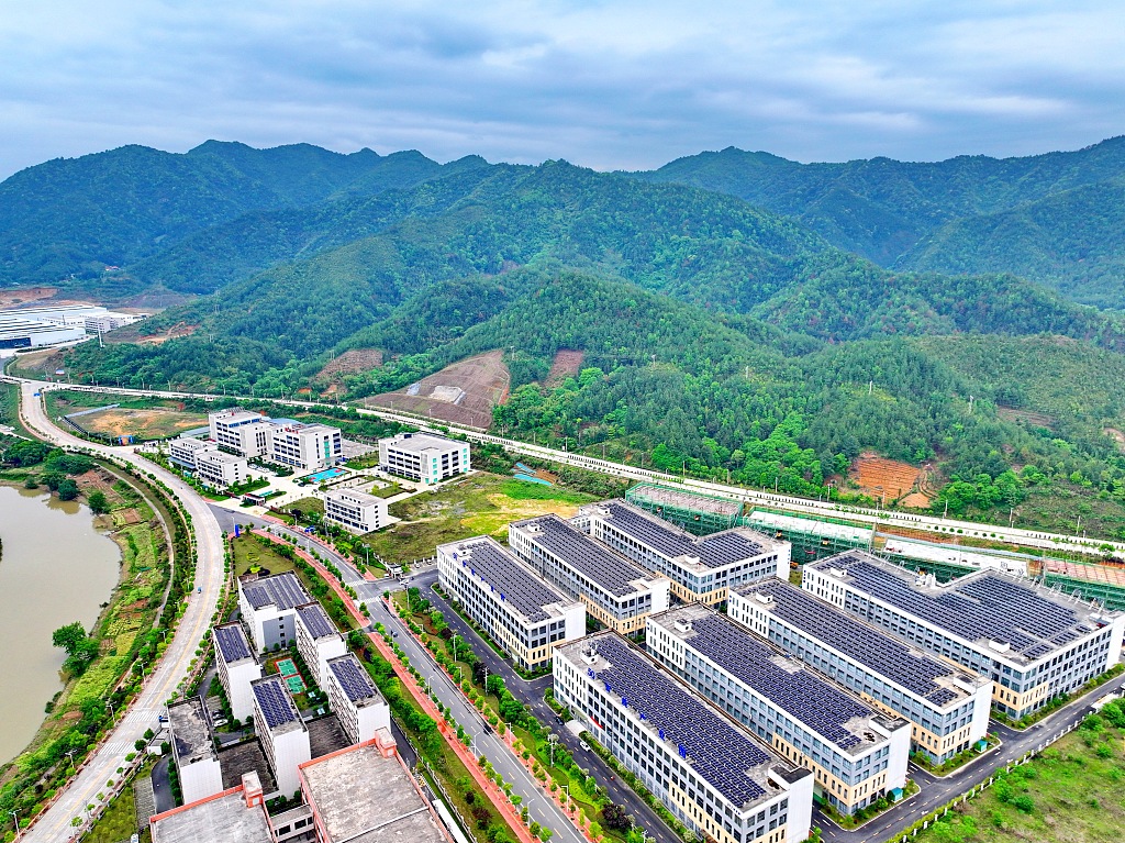 Solar panels are seen at a new energy industrial zone, Ganzhou City, east China's Jiangxi Province, April 13, 2024. /CFP