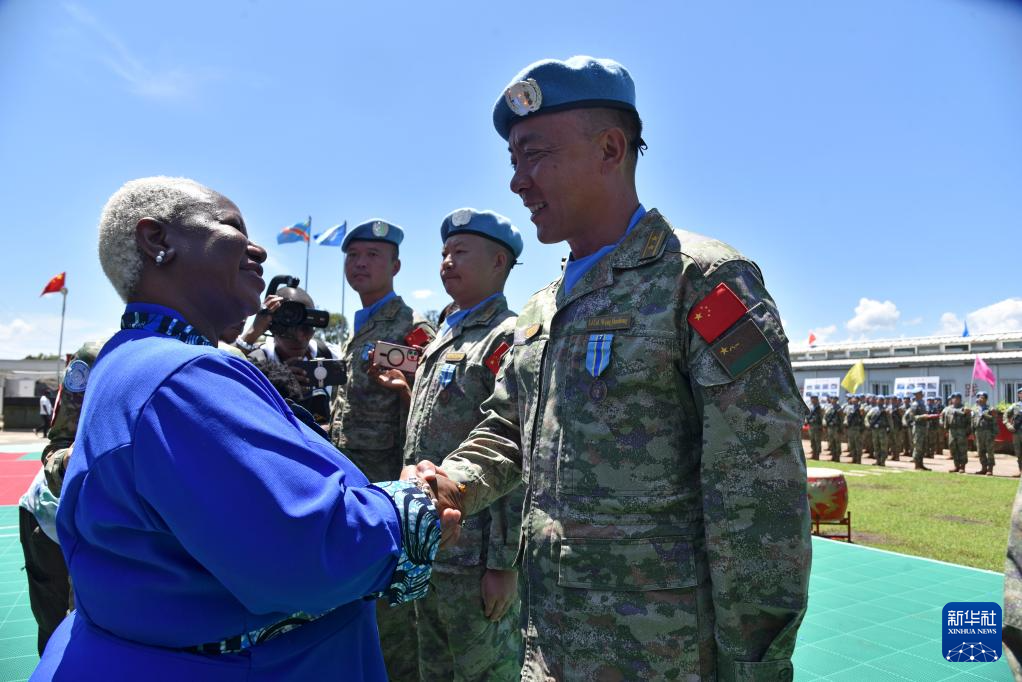 Members of the 27th Chinese peacekeeping contingent to the Democratic Republic of the Congo (DRC) are awarded UN medals of peace in Bukavu City, DRC, April 9, 2024. /Xinhua