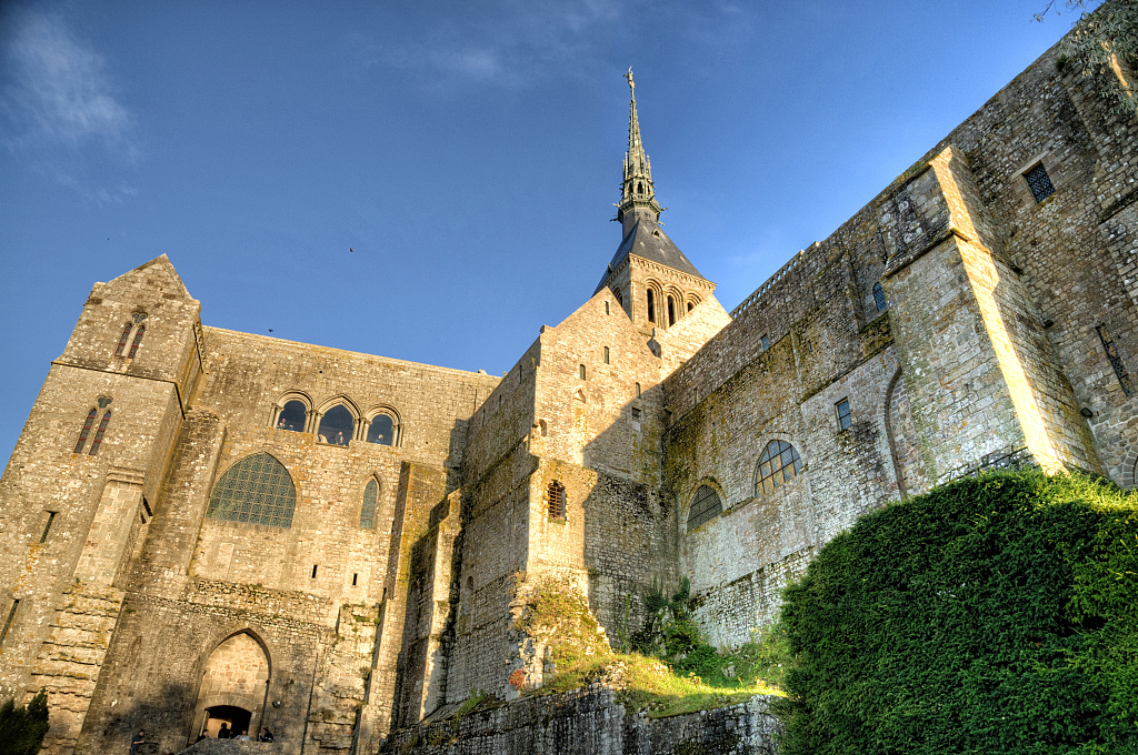 A file photo shows a view of the Mont-Saint-Michel in France. /CFP