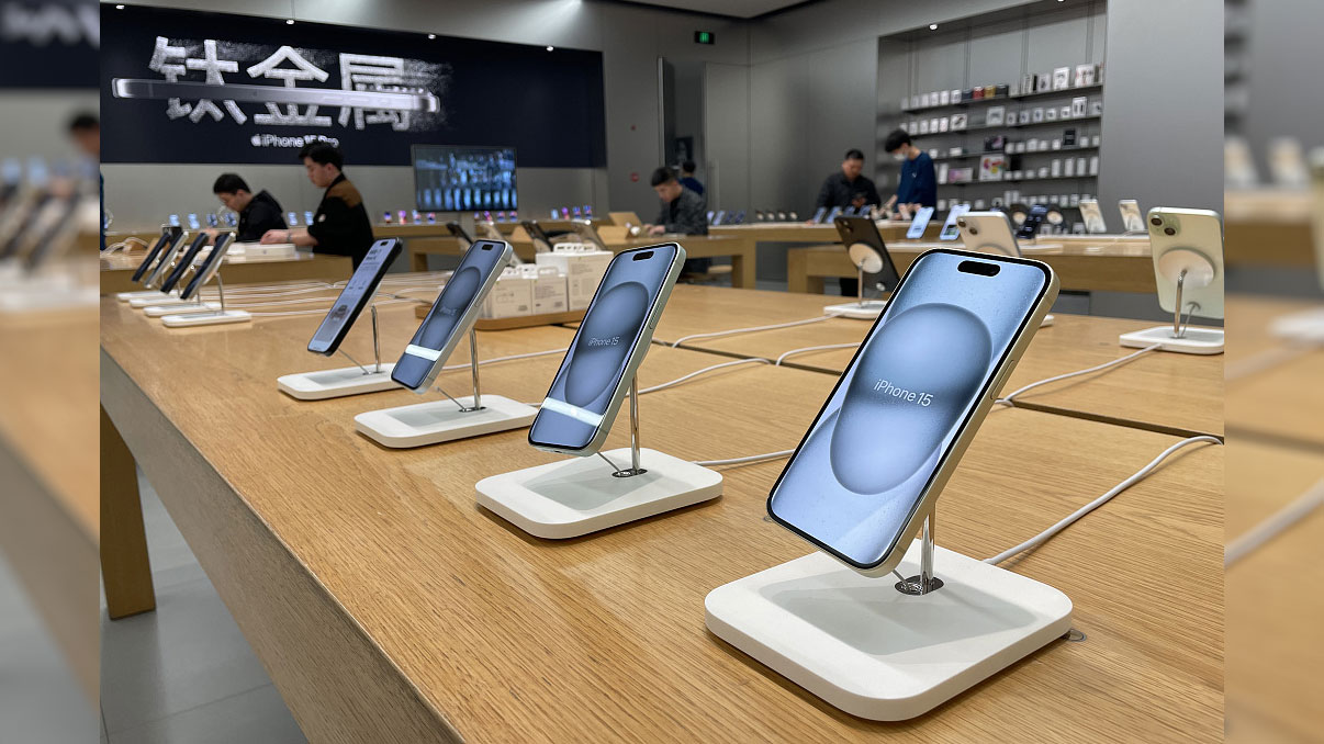 iPhone Q1 shipments in China tumble 19%, worst since 2020: data