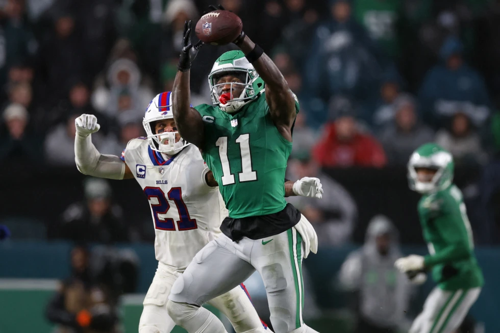 Wide receiver (#11) of the Philadelphia Eagles catches a pass in the game against the Buffalo Bills at Lincoln Financial Field in Philadelphia, Pennsylvania, November 26, 2023. /AP