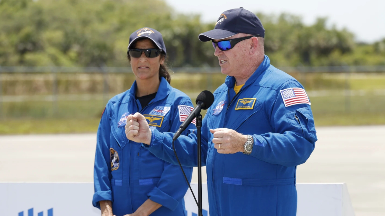 NASA astronauts Butch Wilmore (R), and Suni Williams speak to the media after they arrive at the Kennedy Space Center, Cape Canaveral, Florida, U.S., April 25, 2024. /AP