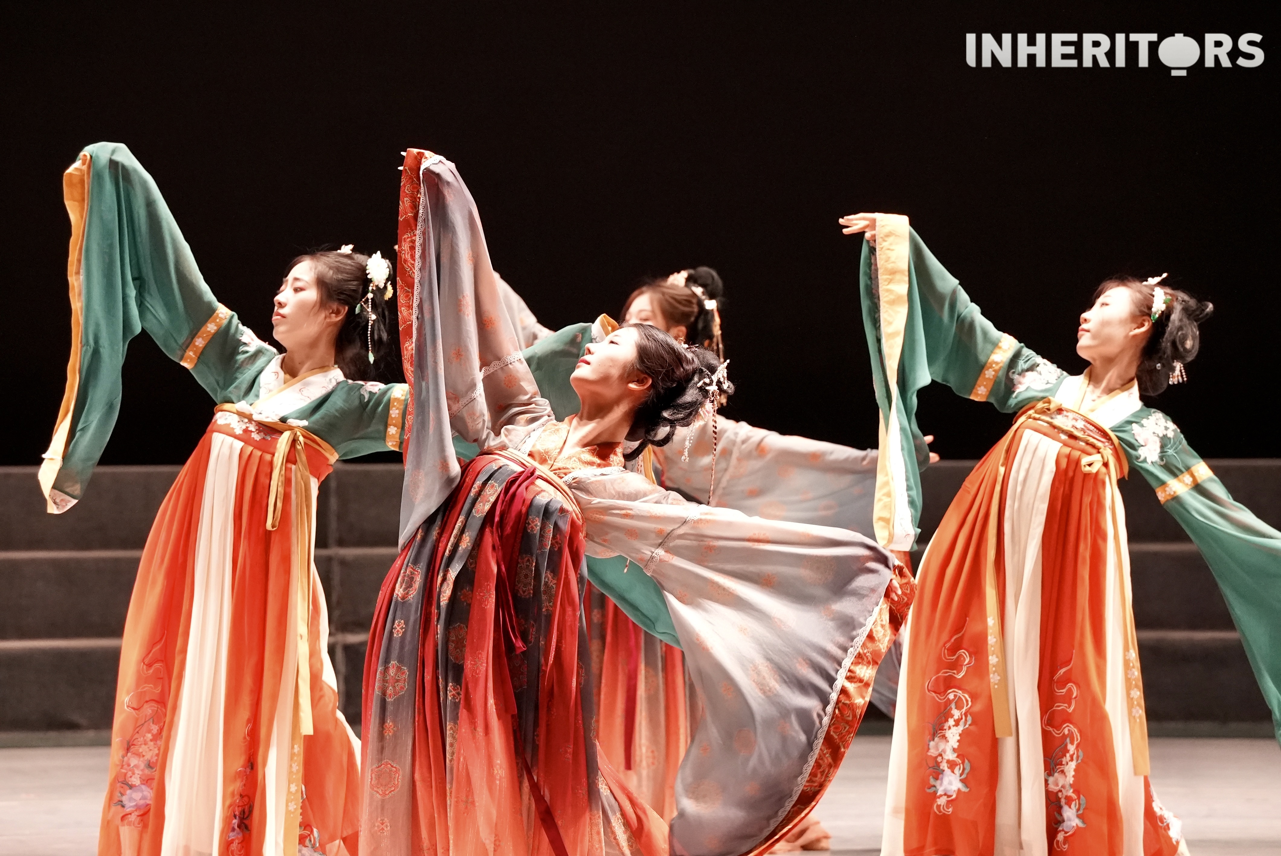 Traditional hanfu dress is gaining in popularity in Luoyang, Henan Province. /CGTN