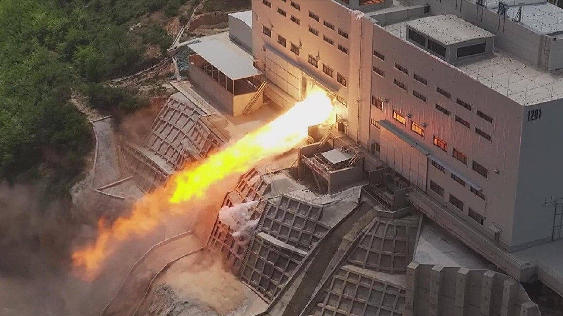 An aerial shot of a trial run of China's liquid-propellant engine with the highest thrust, April 28, 2024. /CCTV Plus