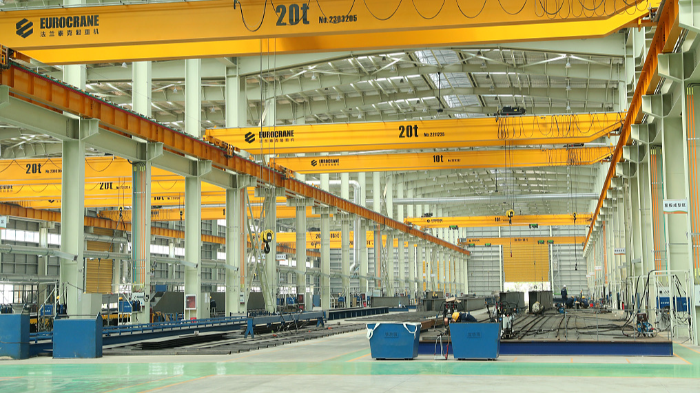 Workers are busy with production at a private enterprise's standardized industrial plant in Zhengzhou, Henan Province, China, February 2, 2023. /CFP