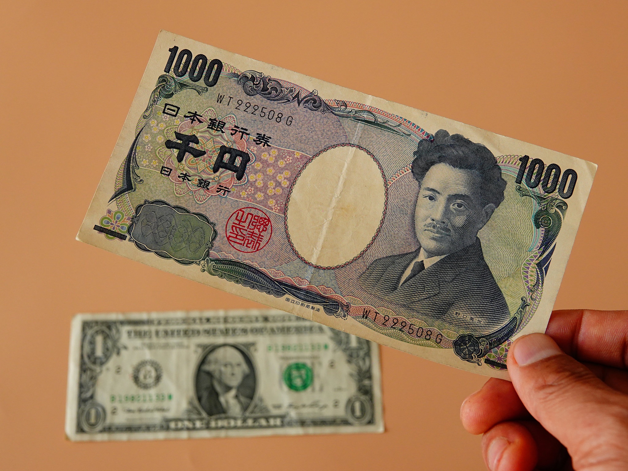 The Japanese yen has depreciated against the U.S. dollar. /CFP