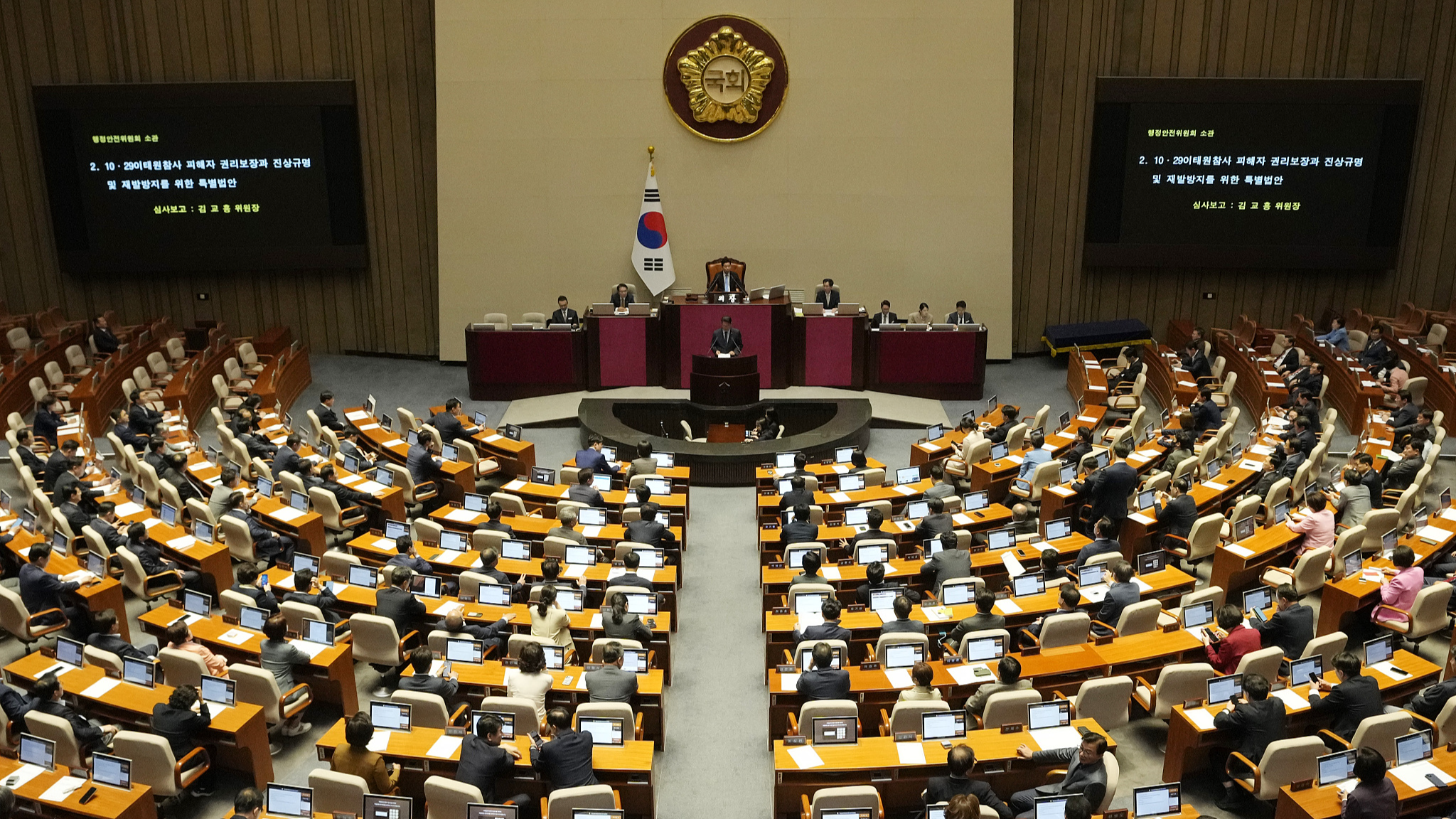 The National Assembly passes a special bill for a new probe into the Halloween crush in 2022 in Seoul, South Korea, May 2, 2024. /CFP
