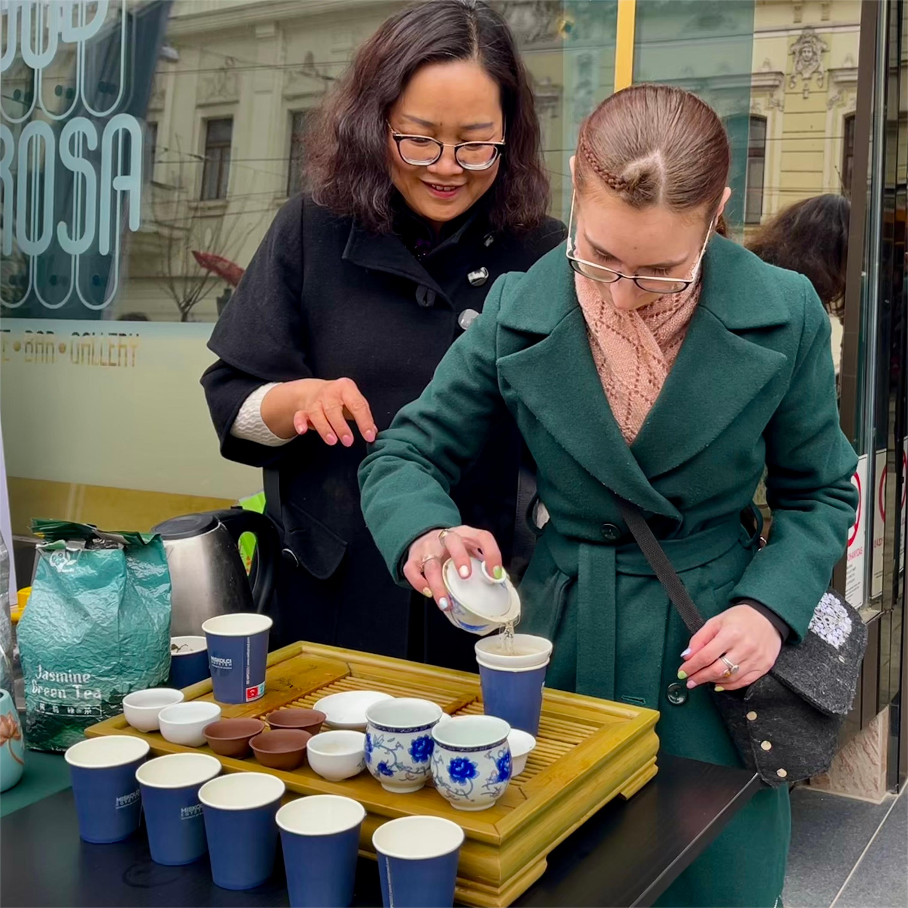 A Chinese professor starts tea culture craze at a Hungarian university