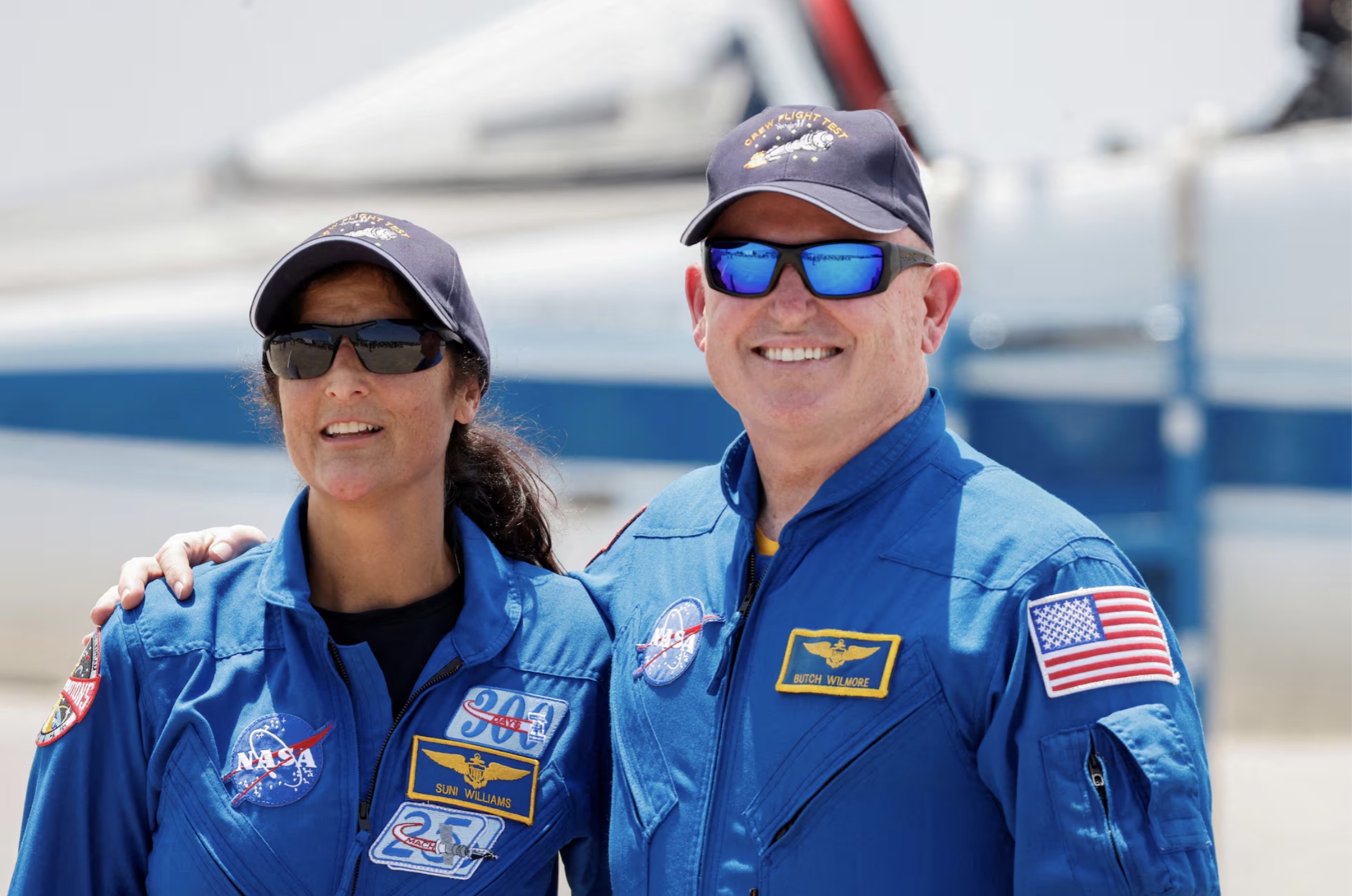 NASA astronauts Suni Williams (L) and Butch Wilmore (R) pose ahead of the launch of Boeing's Starliner-1 Crew Flight Test (CFT), in Cape Canaveral, Florida, U.S., April 25, 2024. /Reuters