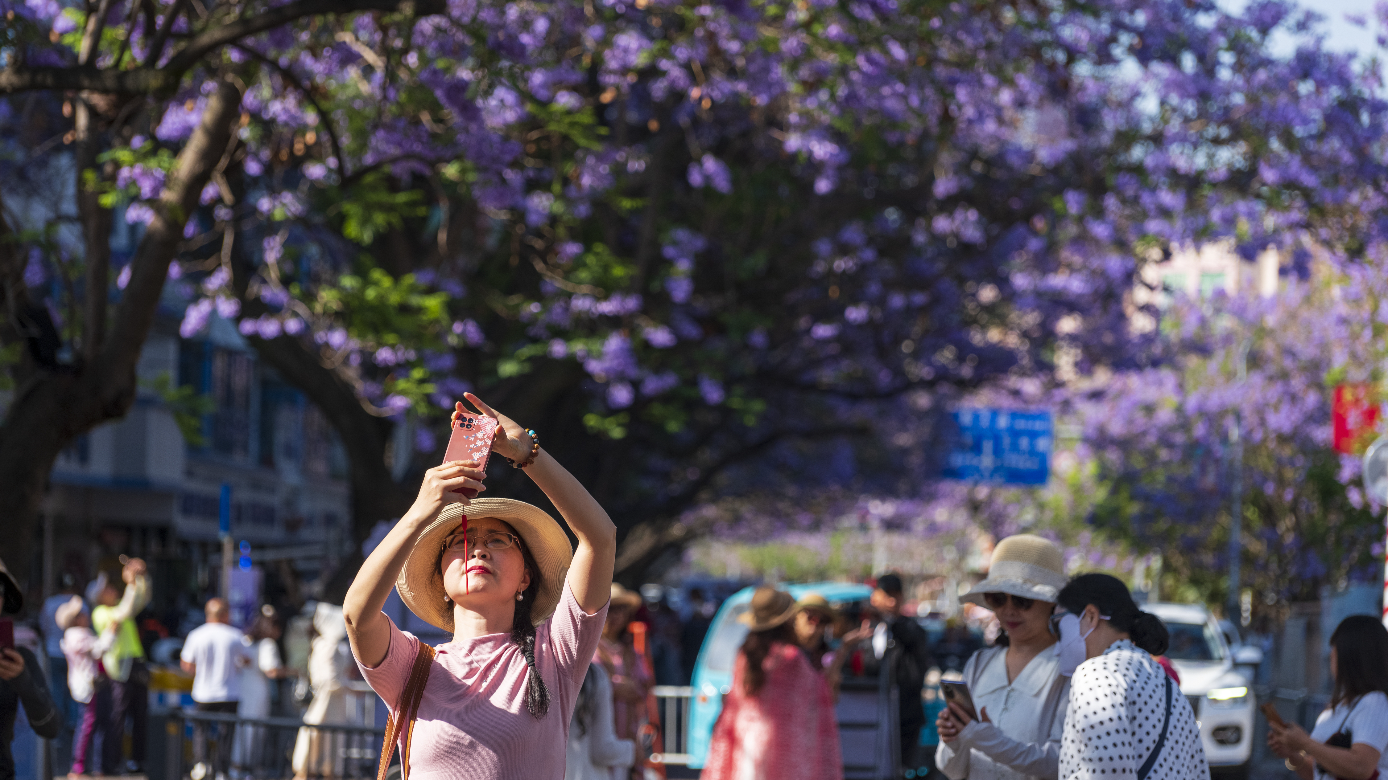 Counties, coffee are new travel market players over May Day holiday