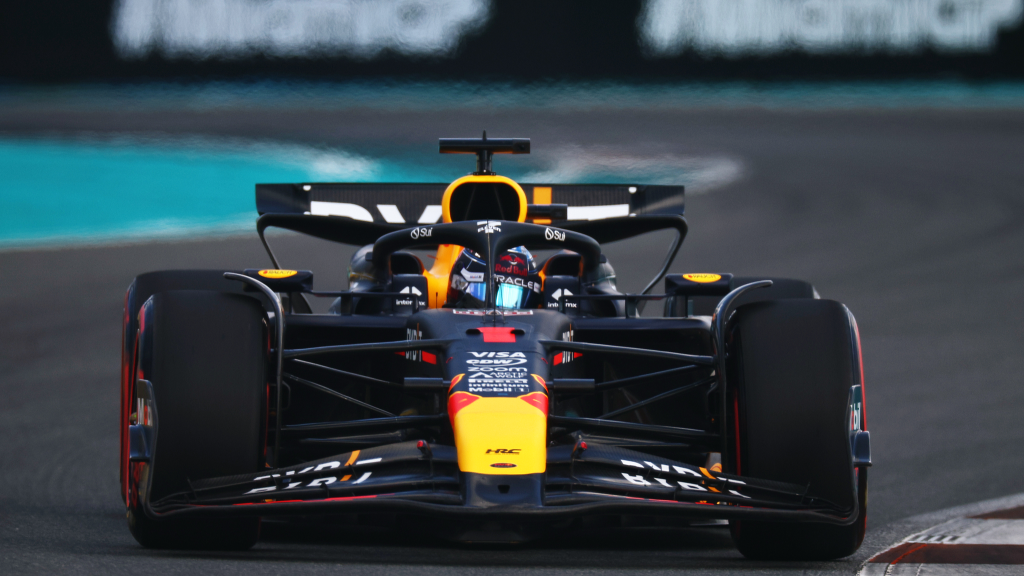 Max Verstappen drives the Oracle Red Bull Racing RB20 on track during sprint qualifying ahead of the F1 Miami Grand Prix in Miami, Florida, U.S., May 3, 2024. /CFP