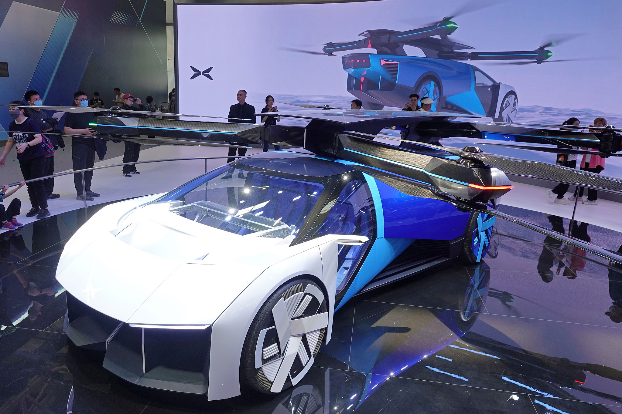 A car-drone combo is displayed at the Beijing Auto Show, May 3, 2024. /CFP
