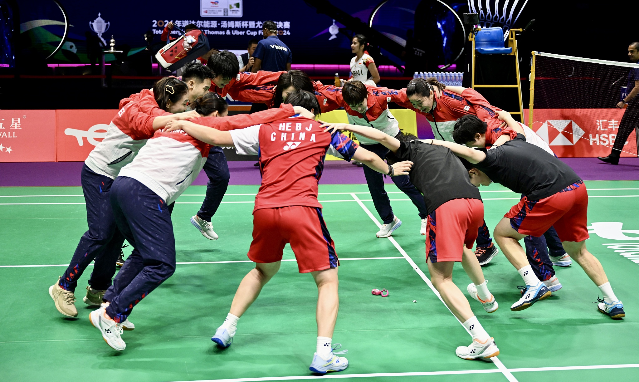 China celebrate winning the Uber Cup after beating Indonesia in Chengdu, China, May 5, 2024. /CFP
