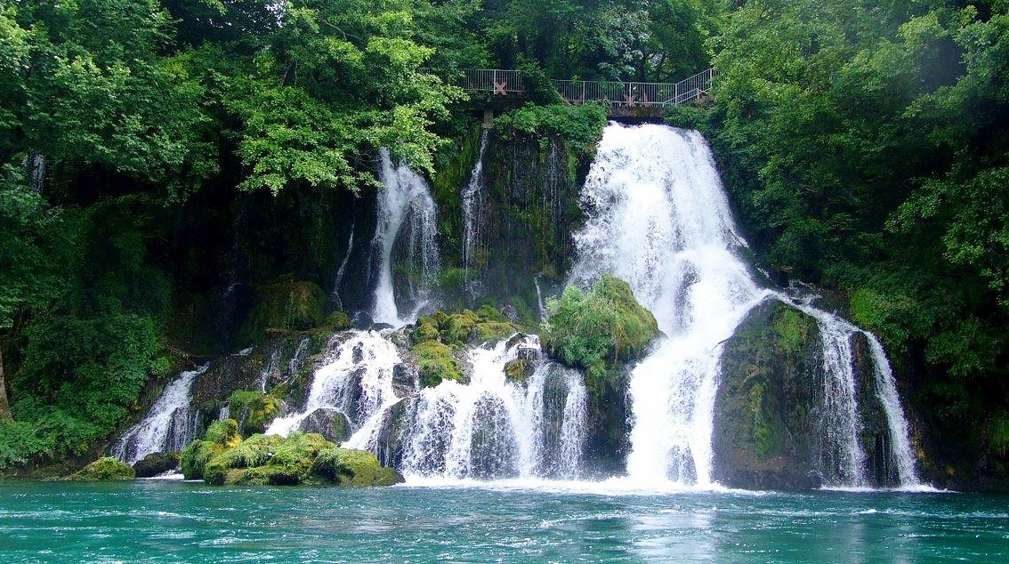 A waterfall at the source of the Vrelo River /CMG