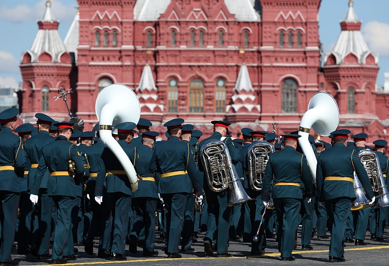 Live: Russia marks WW2 Victory Day with military parade in Moscow