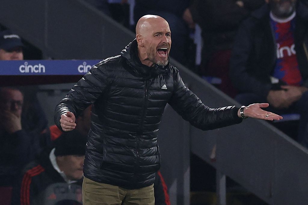 Erik ten Hag, manager of Manchester United, reacts during the Premier League game against Crystal Palace at Selhurst Park in London, England, May 6, 2024. /CFP