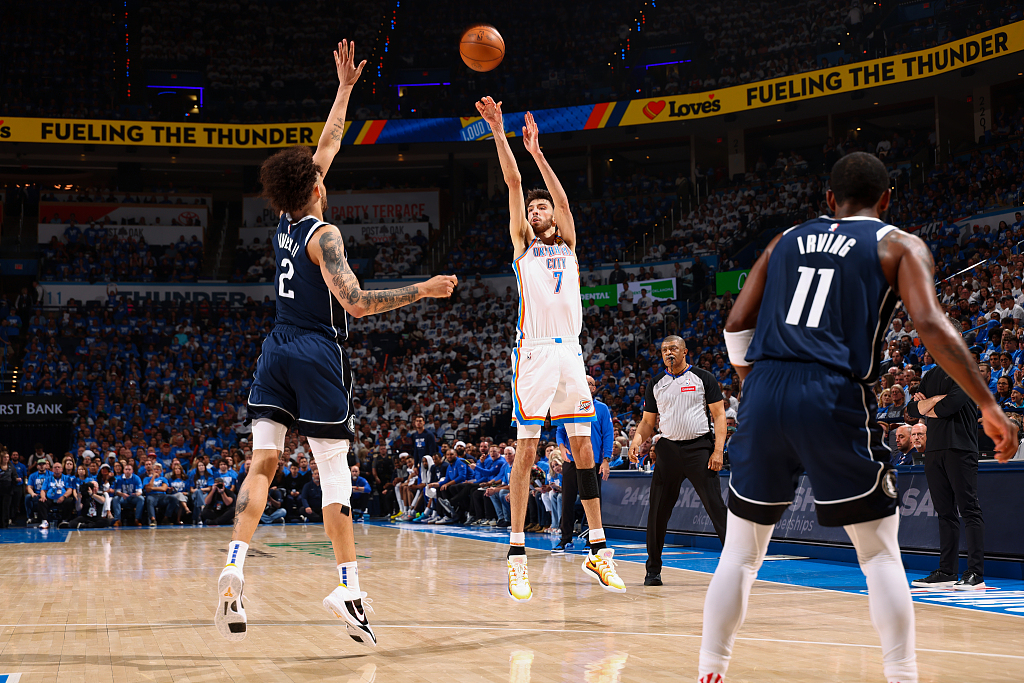 Chet Holmgren (#7) of the Oklahoma City Thunder shoots in Game 1 of the NBA Western Conference semifinals against the Dallas Mavericks at Paycom Center in Oklahoma City, Oklahoma, May 7, 2024. /CFP