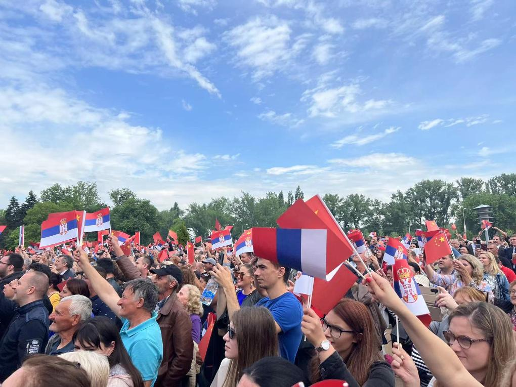 Chinese President Xi Jinping attends a welcome ceremony held by Serbian President Aleksandar Vučić in Belgrade, Serbia, May 8, 2024. /Xinhua