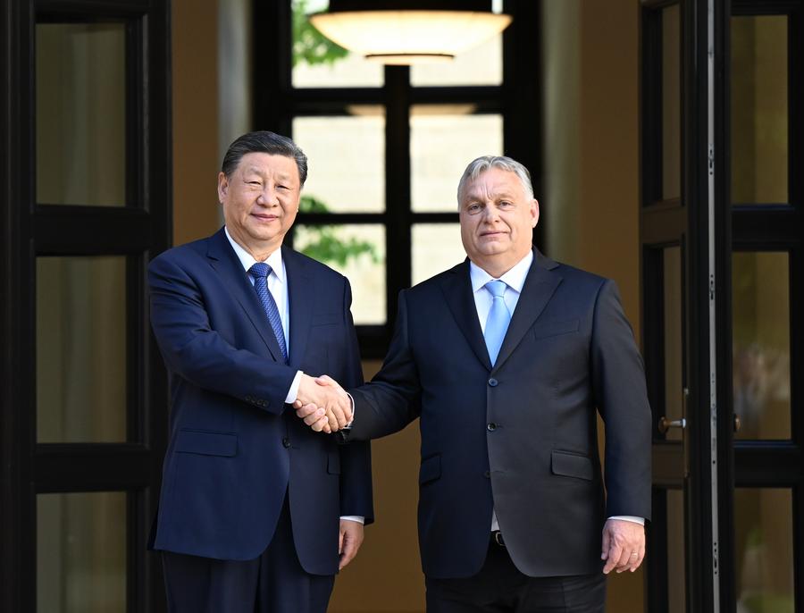 Chinese President Xi Jinping holds talks with Hungarian Prime Minister Viktor Orbán in Budapest, Hungary, May 9, 2024. /Xinhua