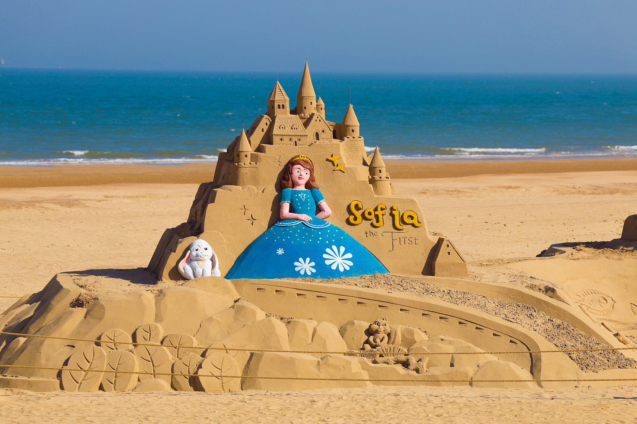 A Princess Sofia sand sculpture is seen at the Rizhao Seashore National Forest Park in Shandong Province, China, on May 9, 2024. /CFP