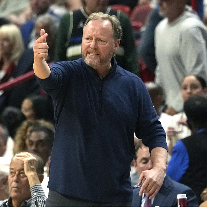 Can Mike Budenholzer Save Phoenix Suns As Their New Head Coach? - CGTN