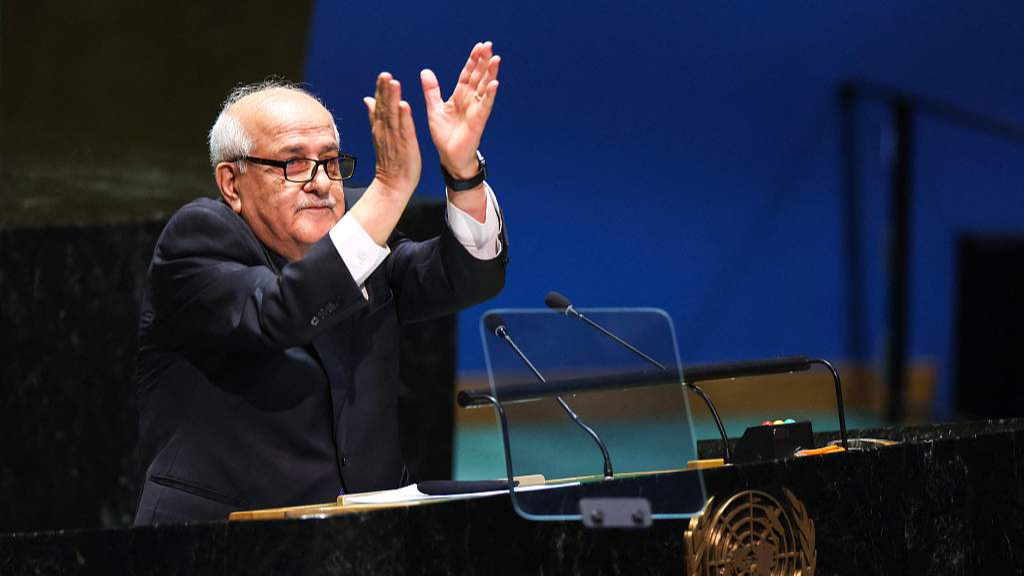 Palestinian Ambassador to the United Nations (UN) Riyad Mansour applauds a resolution that backs Palestinian bid for full membership to the UN at UN headquarters, New York City, the United States, May 10, 2024. /CFP