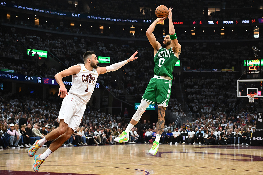 Jayson Tatum (#0) of the Boston Celtics shoots in Game 3 of the NBA Eastern Conference semifinals against the Cleveland Cavaliers at the Rocket Mortgage FieldHouse in Cleveland, Ohio, May 11, 2024. /CFP