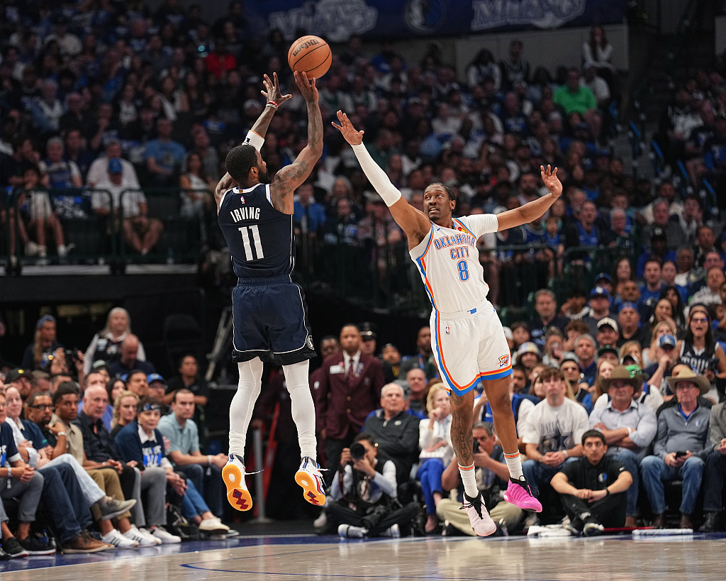 Kyrie Irving (#11) of the Dallas Mavericks shoots in Game 3 of the NBA Western Conference semifinals against the Oklahoma City Thunder at the American Airlines Center in Dallas, Texas, May 11, 2024. /CFP